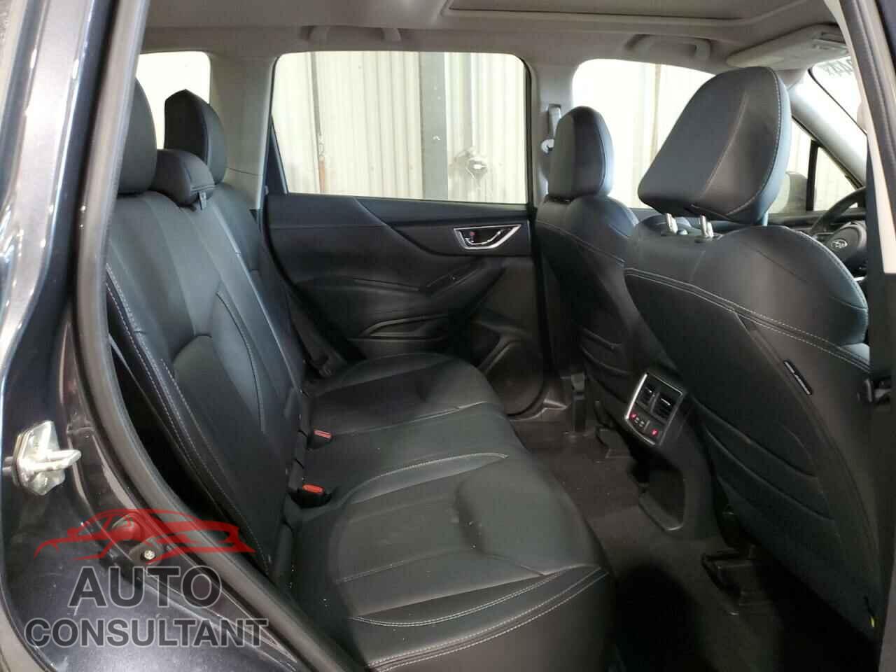 SUBARU FORESTER 2019 - JF2SKAWC6KH579950