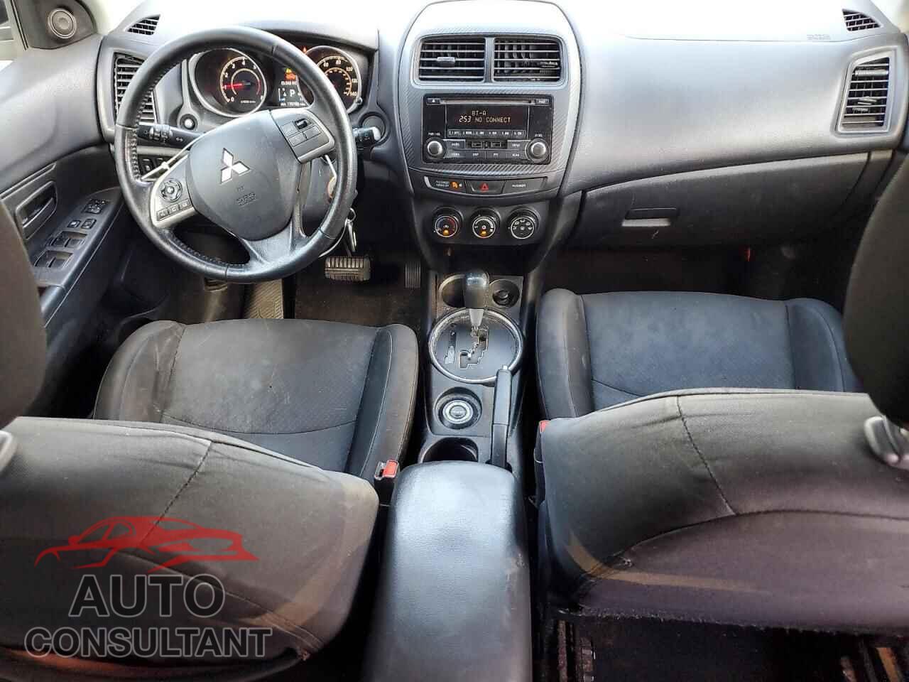 MITSUBISHI OUTLANDER 2015 - 4A4AR3AU3FE012757