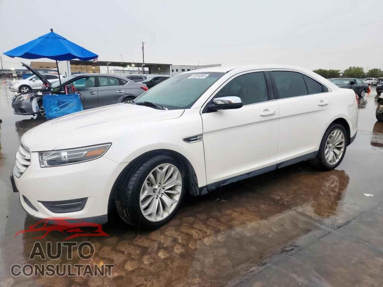 FORD TAURUS 2017 - 1FAHP2F86HG111765