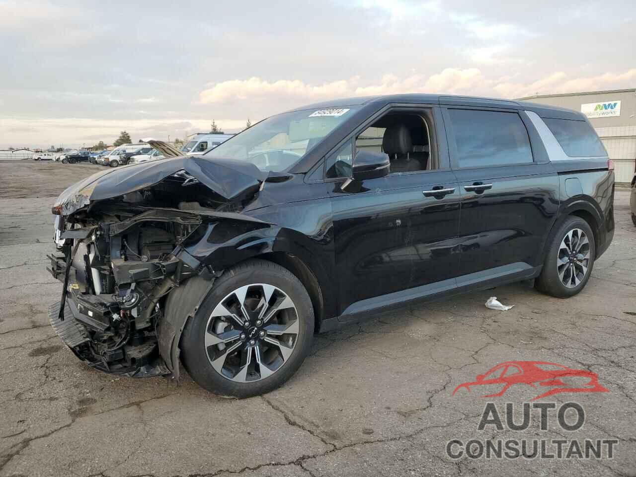 KIA CARNIVAL E 2024 - KNDNC5H37R6442471