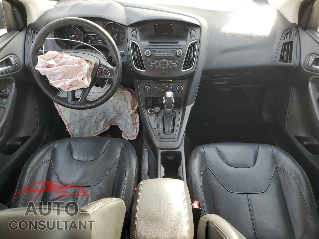 FORD FOCUS 2015 - 1FADP3K21FL368536