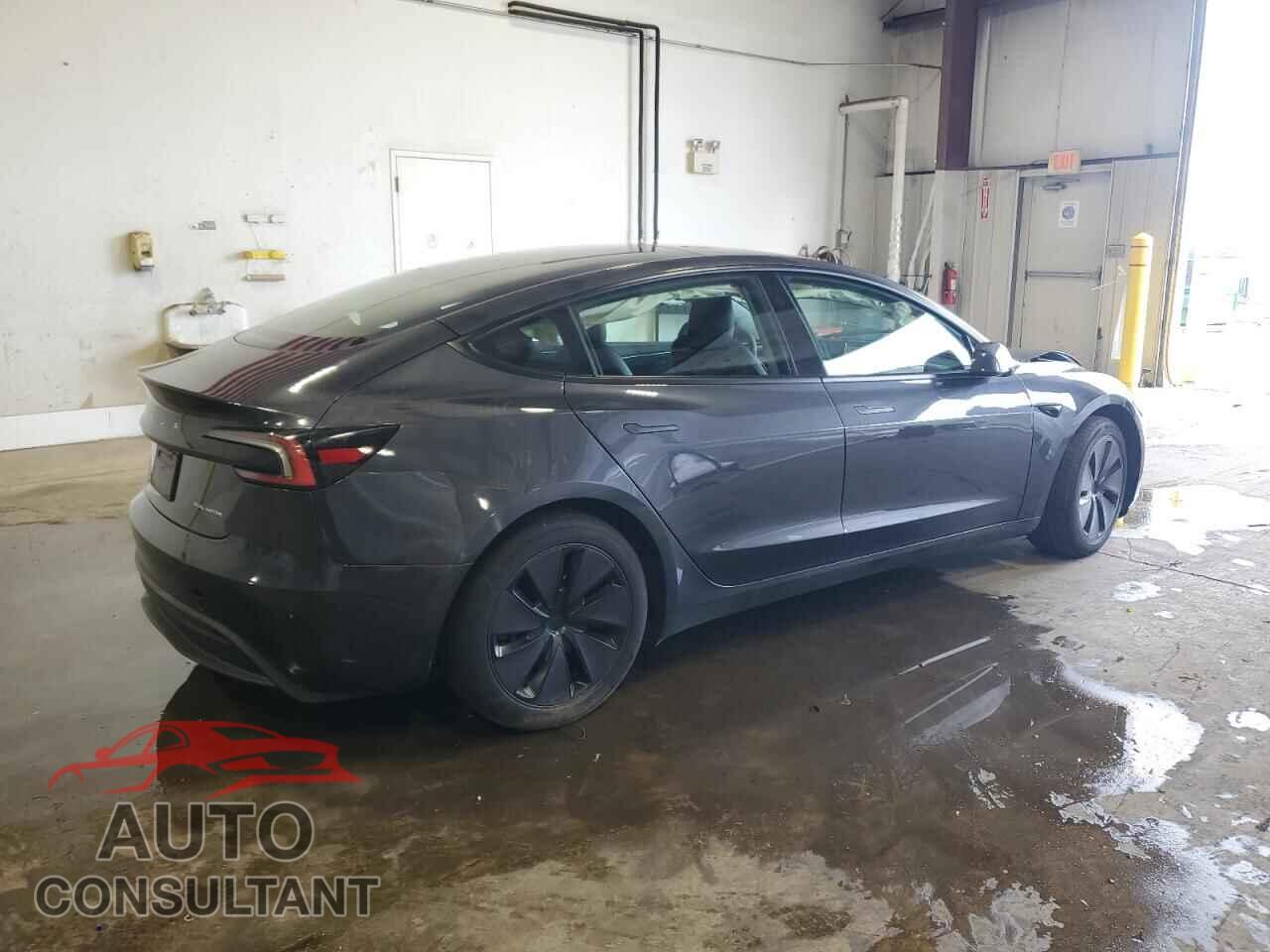 TESLA MODEL 3 2024 - 5YJ3E1EB1RF754134