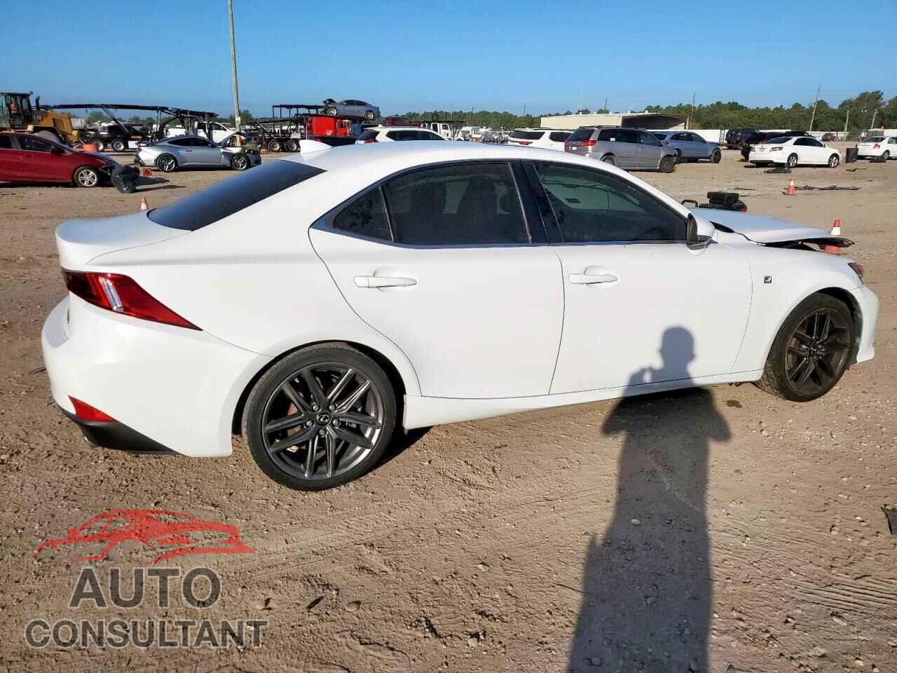 LEXUS IS 2016 - JTHBA1D26G5028582