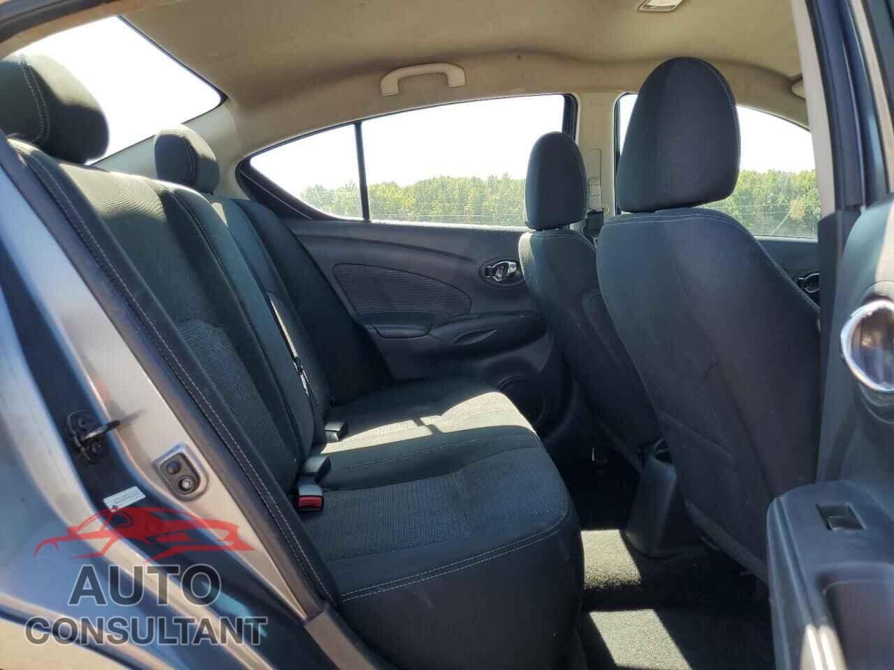 NISSAN VERSA 2019 - 3N1CN7AP3KL831262