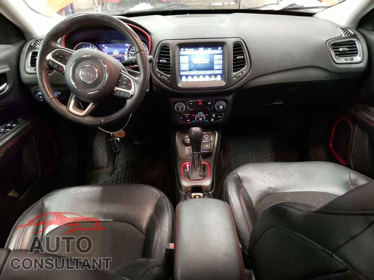 JEEP COMPASS 2019 - 3C4NJDDB8KT602009