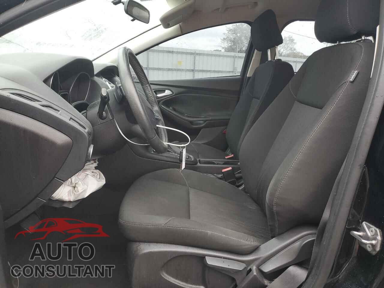 FORD FOCUS 2016 - 1FADP3F26GL356460
