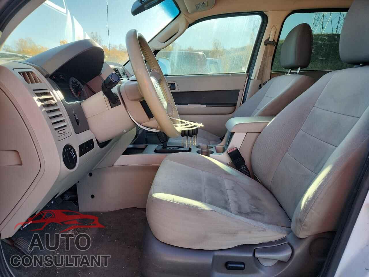 FORD ESCAPE 2009 - 1FMCU03769KB02796