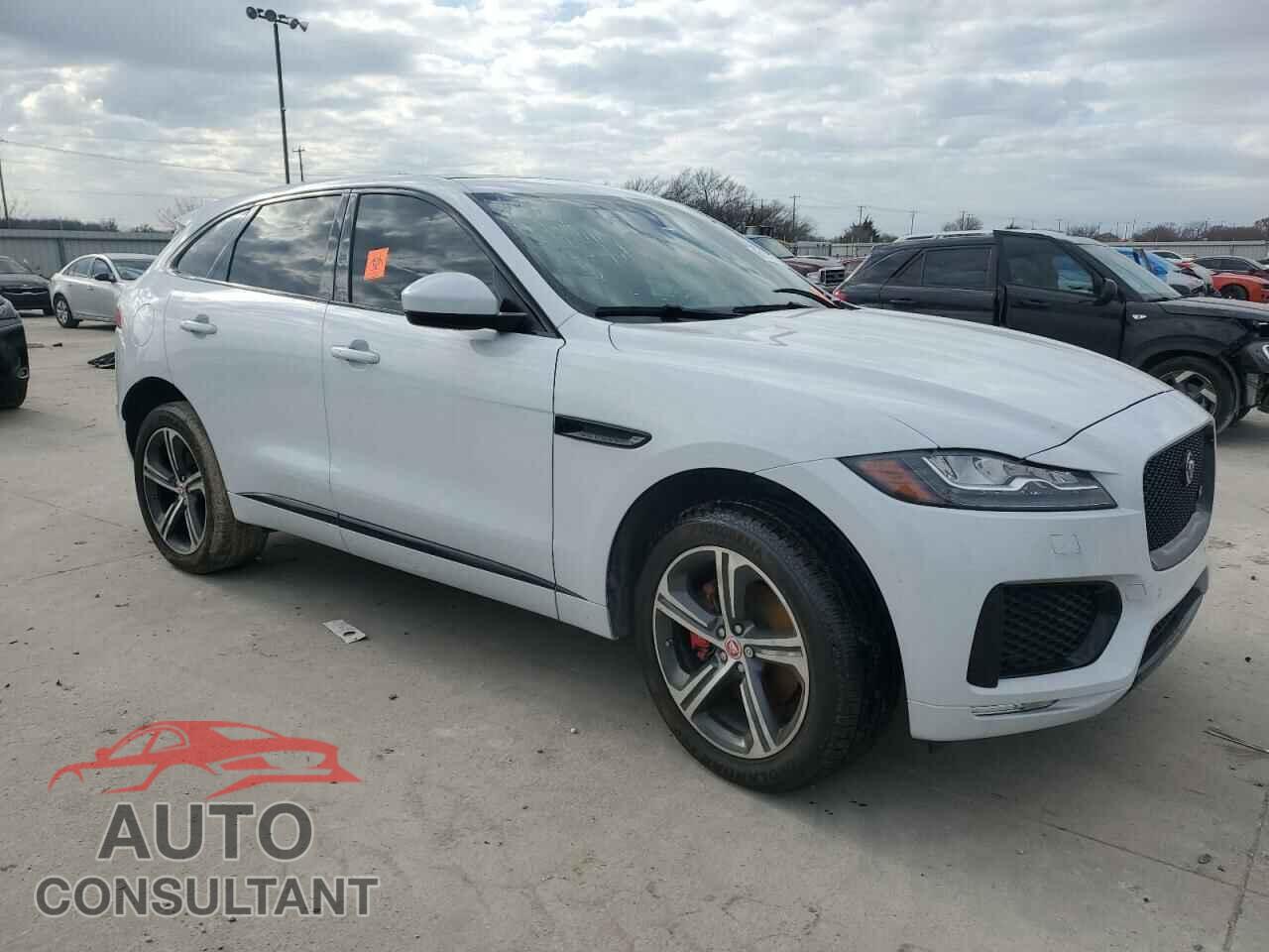 JAGUAR F-PACE 2018 - SADCM2FVXJA244237