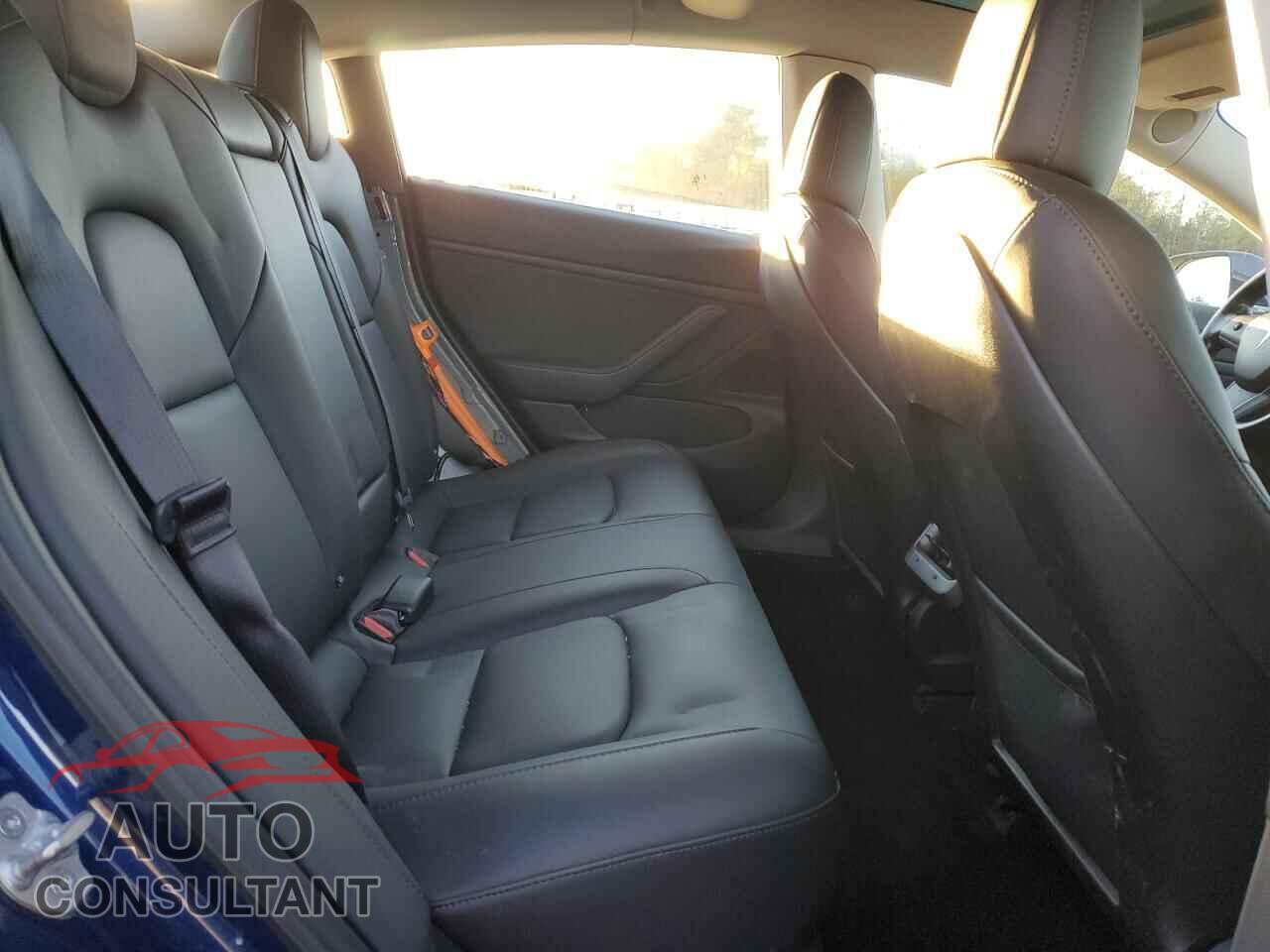 TESLA MODEL 3 2018 - 5YJ3E1EB3JF150962