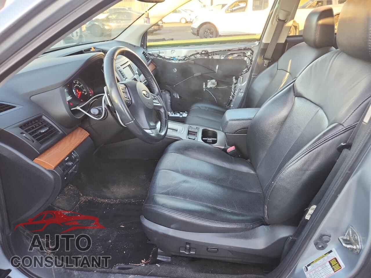 SUBARU OUTBACK 2013 - 4S4BRBJC6D3256162