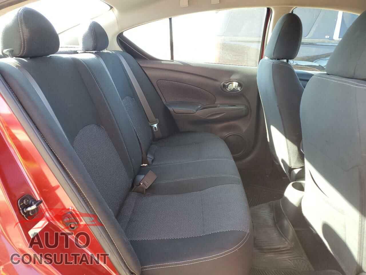 NISSAN VERSA 2019 - 3N1CN7AP3KL850104