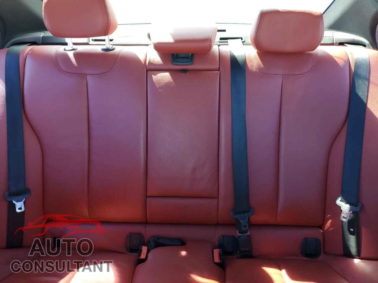 BMW 3 SERIES 2016 - WBA8E9G52GNT87865
