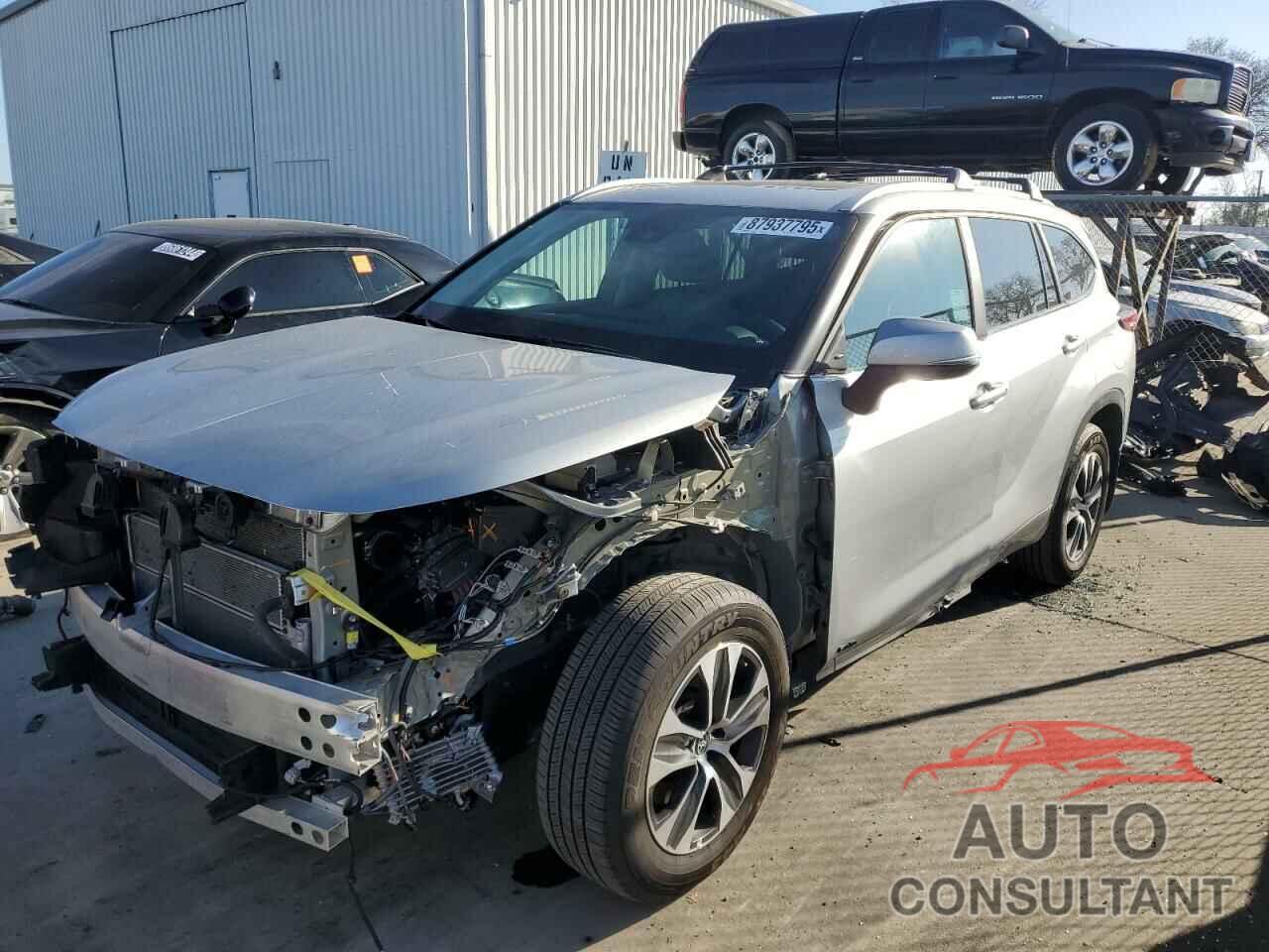 TOYOTA HIGHLANDER 2023 - 5TDKBRCH3PS601659