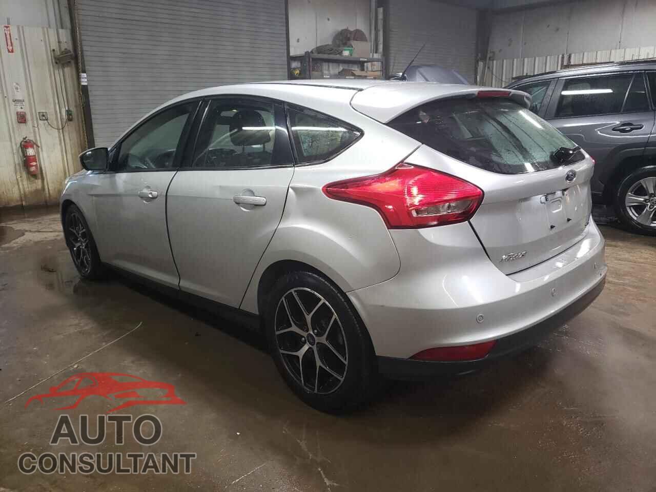 FORD FOCUS 2017 - 1FADP3M25HL346572
