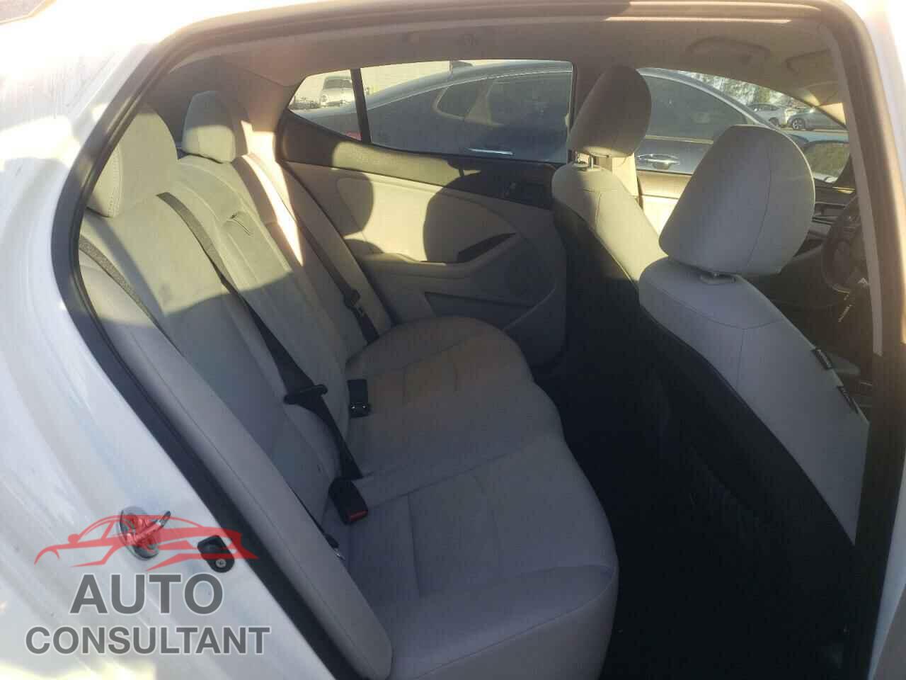 KIA OPTIMA 2015 - KNAGM4A70F5530953