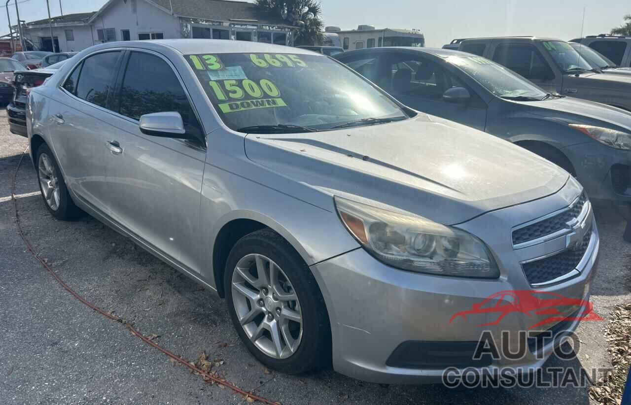CHEVROLET MALIBU 2013 - 1G11D5RR9DF107292