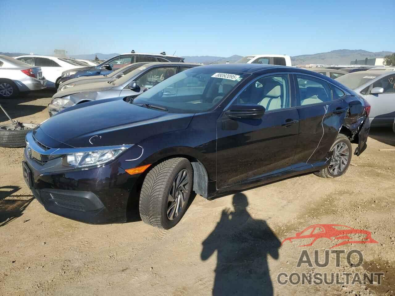 HONDA CIVIC 2018 - 2HGFC2F70JH518335