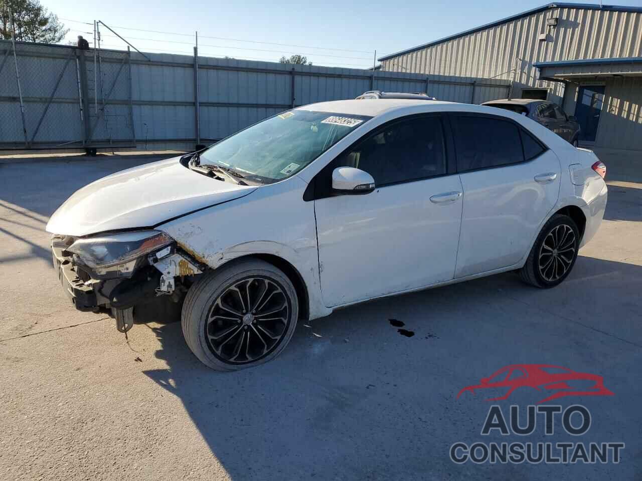 TOYOTA COROLLA 2015 - 5YFBURHE6FP247314