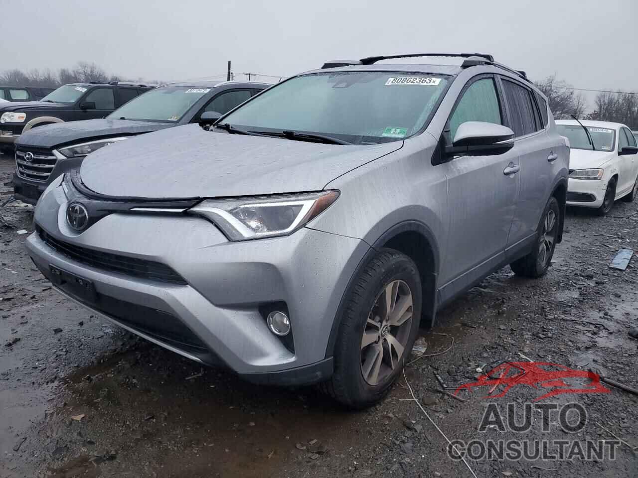 TOYOTA RAV4 2018 - 2T3RFREV2JW833407