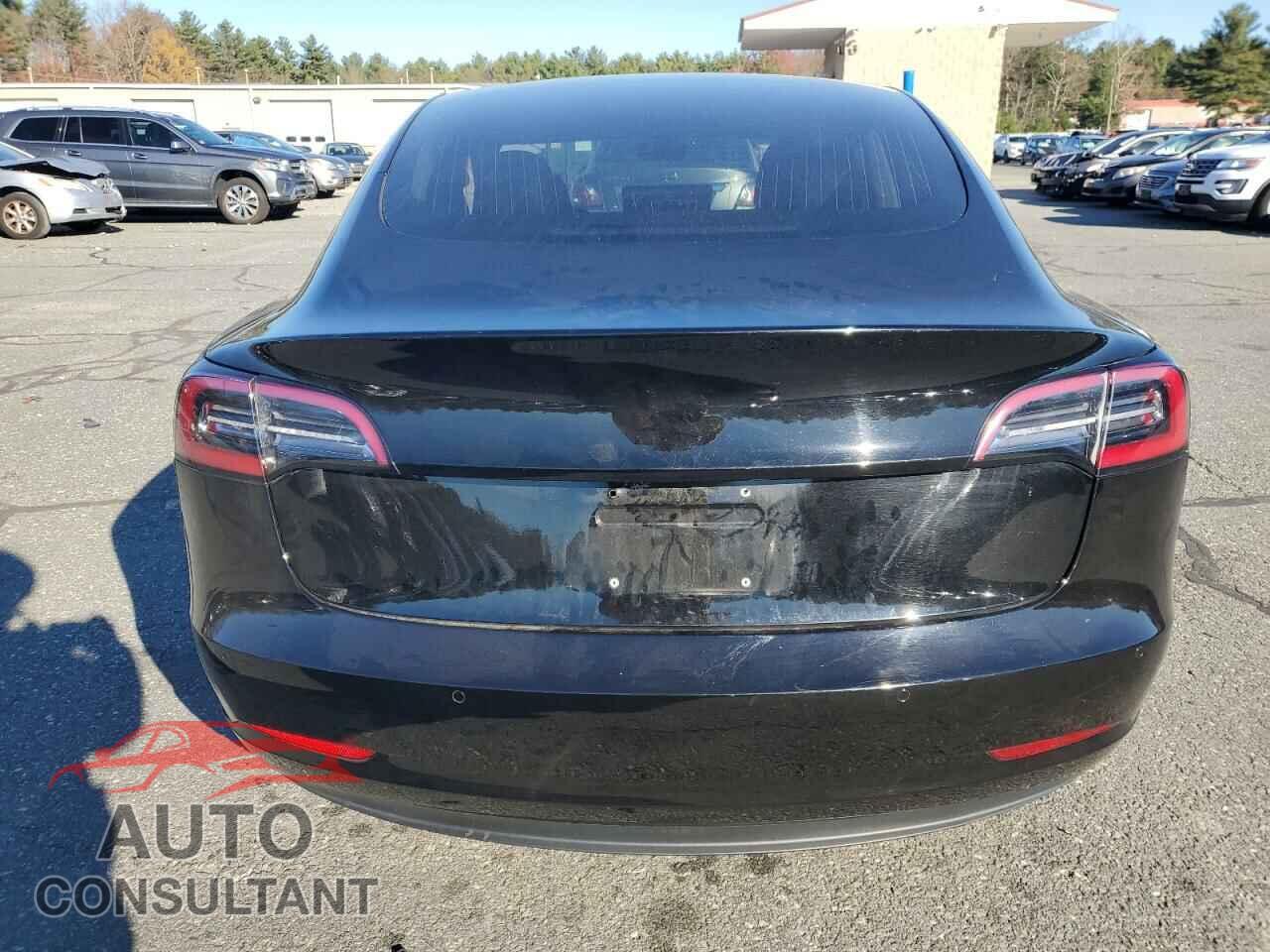 TESLA MODEL 3 2018 - 5YJ3E1EB2JF068463