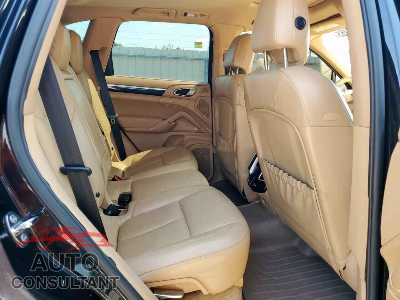 PORSCHE CAYENNE 2012 - WP1AA2A27CLA00317