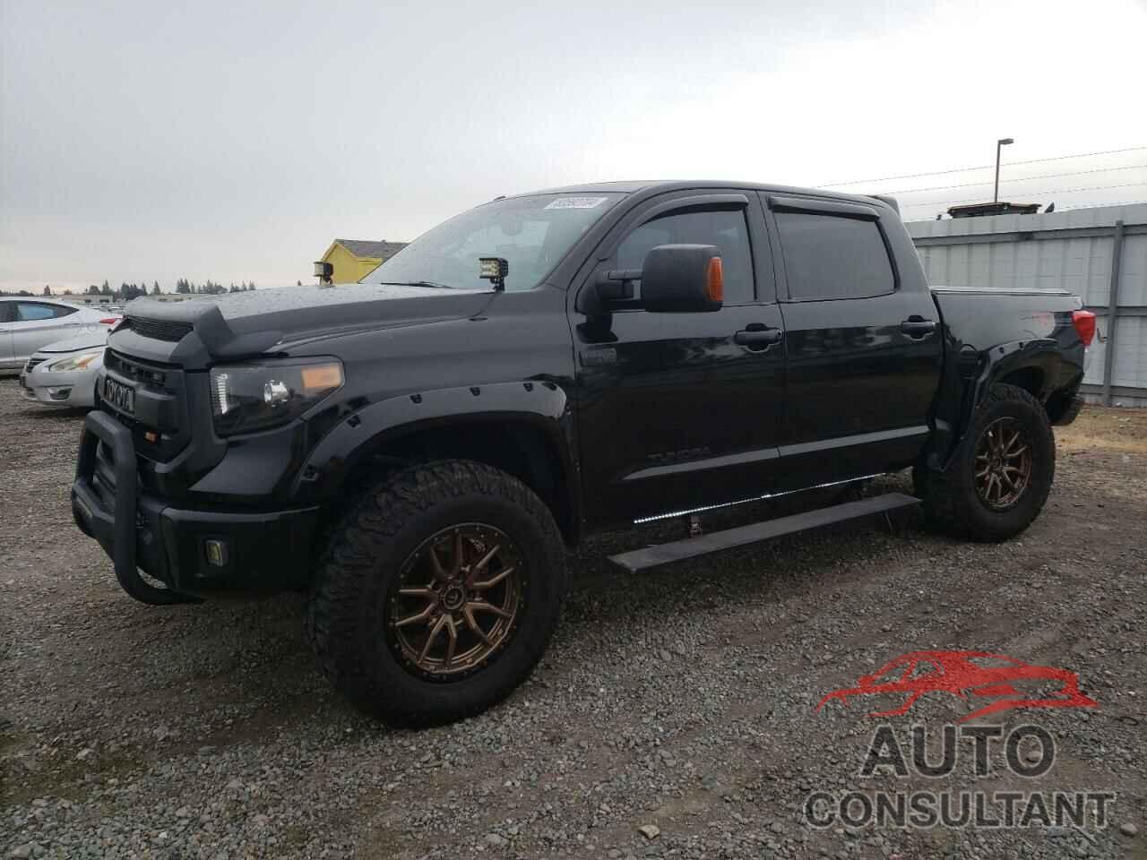 TOYOTA TUNDRA 2010 - 5TFDY5F10AX125628