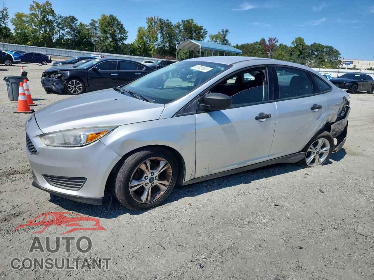 FORD FOCUS 2017 - 1FADP3E22HL297667