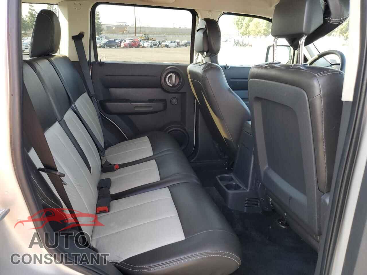 DODGE NITRO 2011 - 1D4PT4GX6BW500621