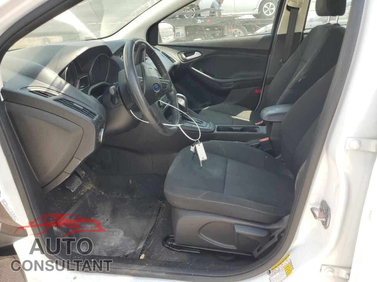 FORD FOCUS 2016 - 1FADP3F29GL376346