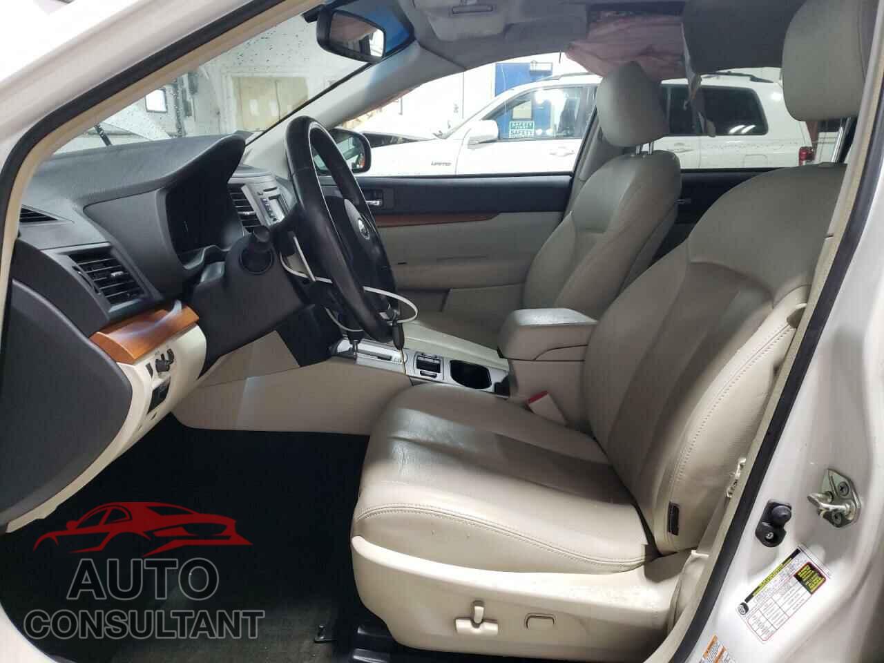 SUBARU OUTBACK 2014 - 4S4BRCLC3E3272002