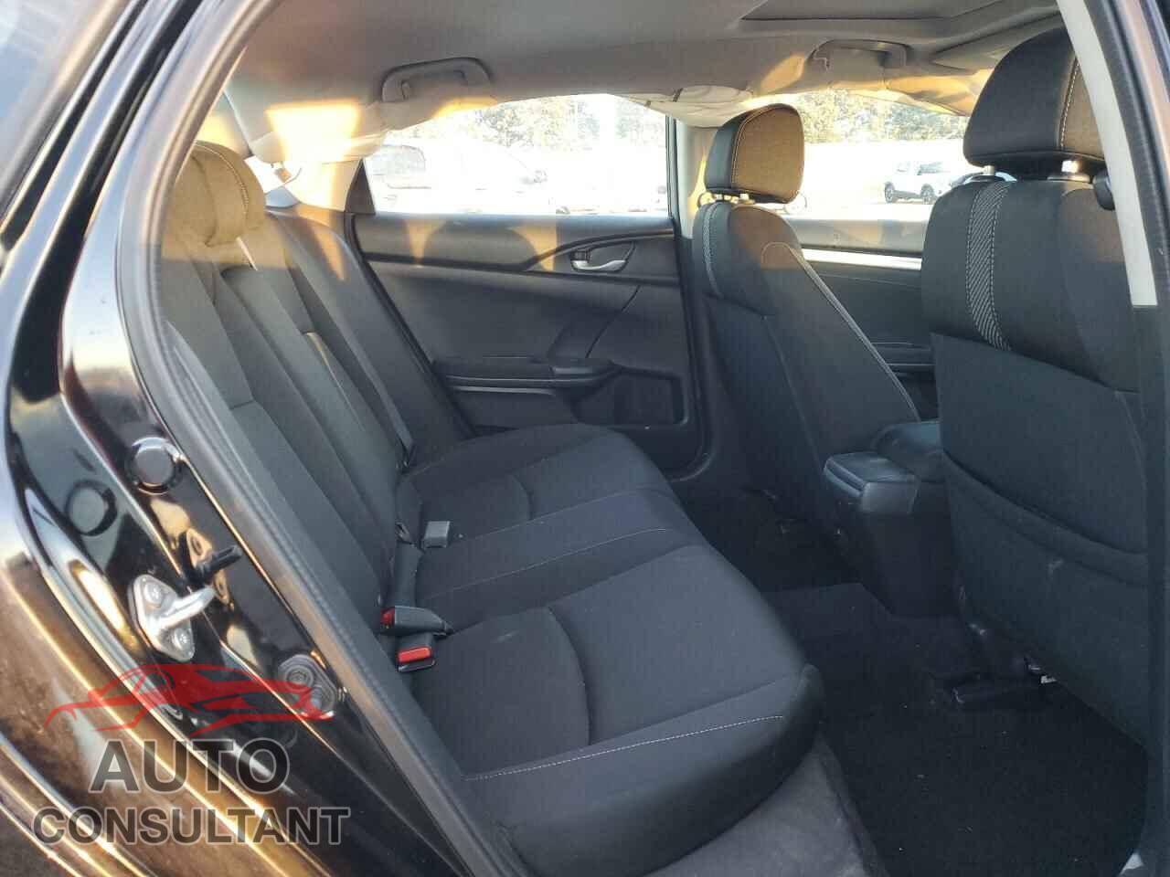 HONDA CIVIC 2017 - 2HGFC2F77HH550077