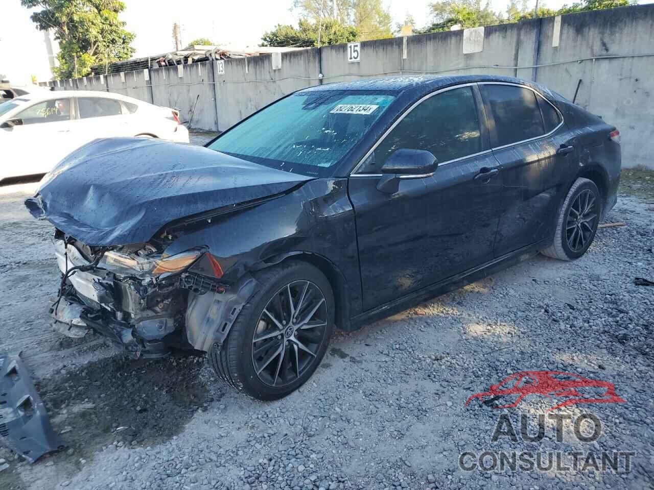TOYOTA CAMRY 2023 - 4T1G11AK5PU754947