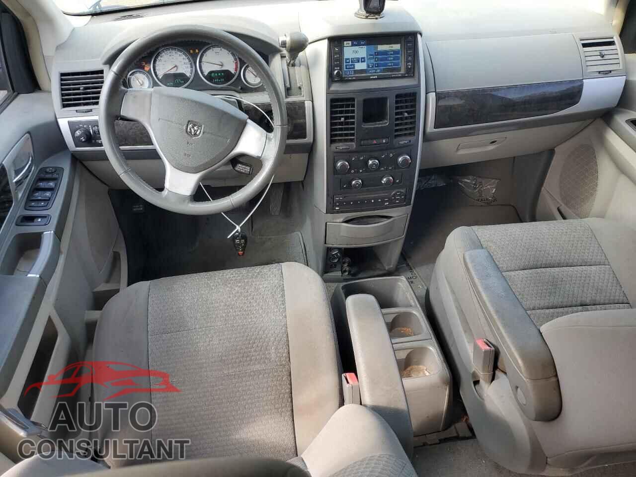 DODGE CARAVAN 2010 - 2D4RN5D14AR489795
