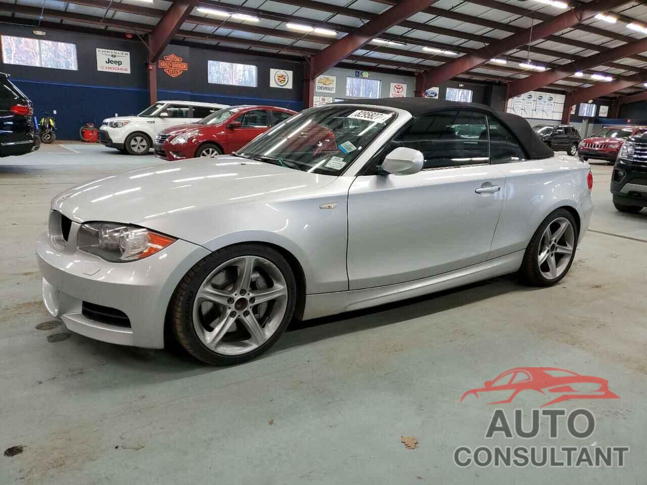 BMW 1 SERIES 2011 - WBAUN7C5XBVM24033