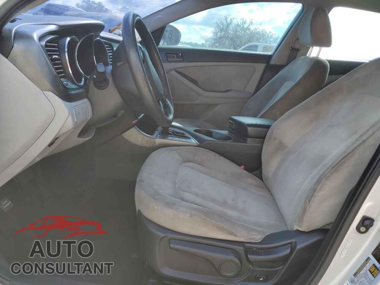 KIA OPTIMA 2011 - KNAGM4A75B5151344