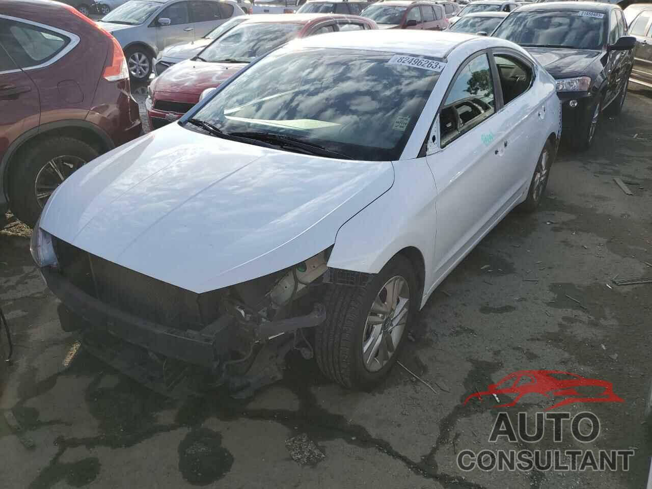 HYUNDAI ELANTRA 2019 - 5NPD84LF0KH445930