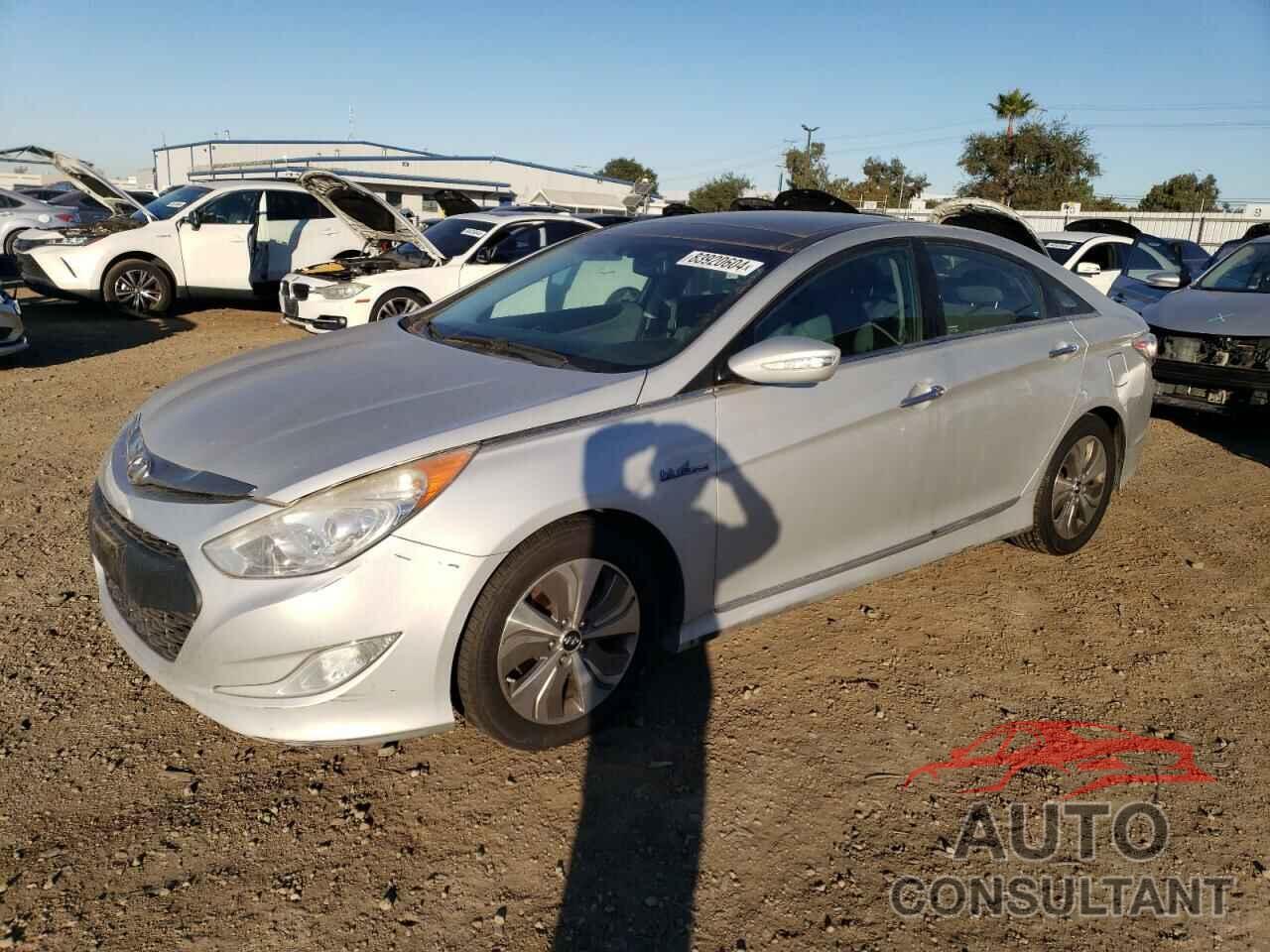 HYUNDAI SONATA 2015 - KMHEC4A42FA130009