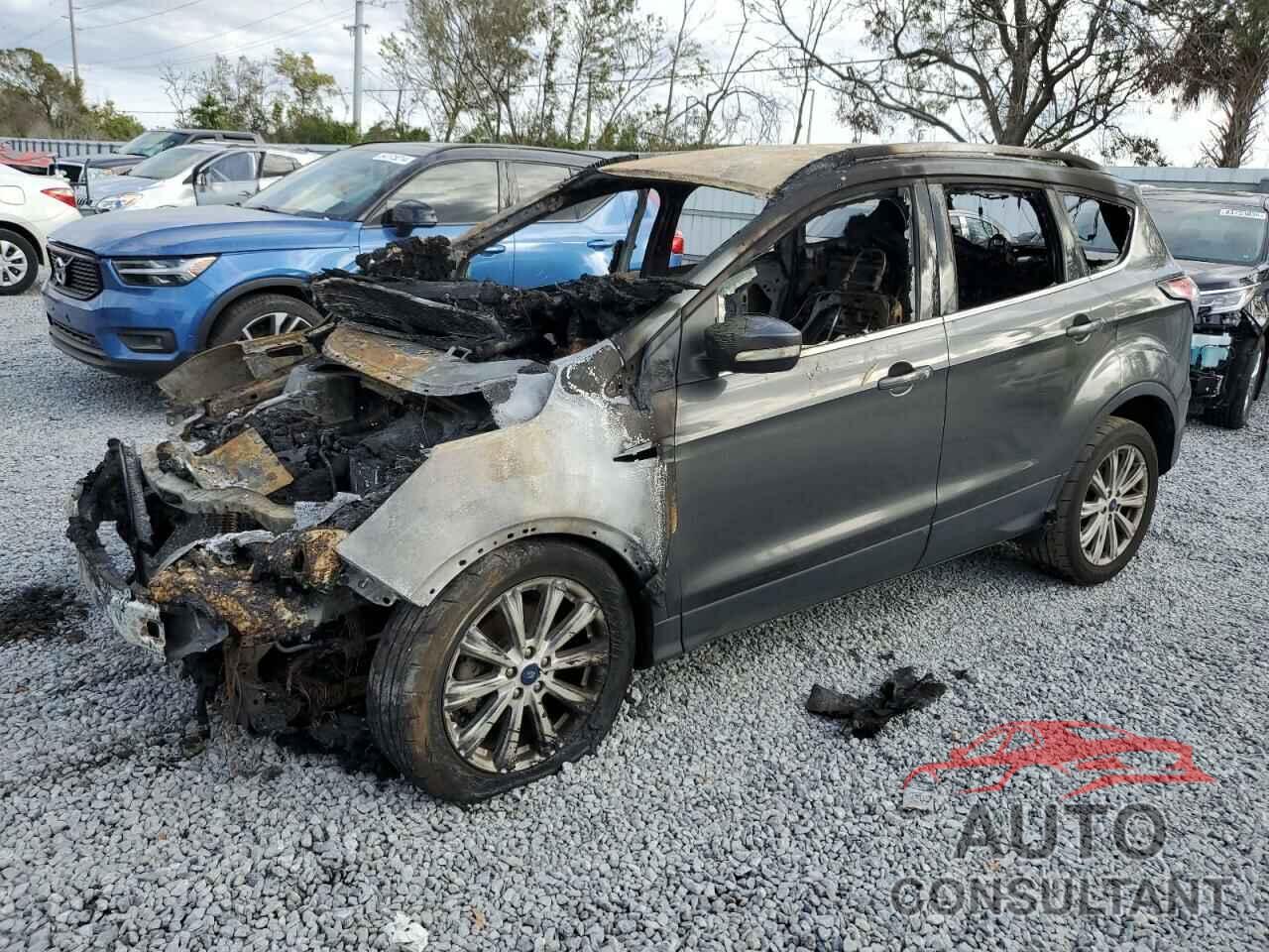 FORD ESCAPE 2017 - 1FMCU0JD8HUE64978