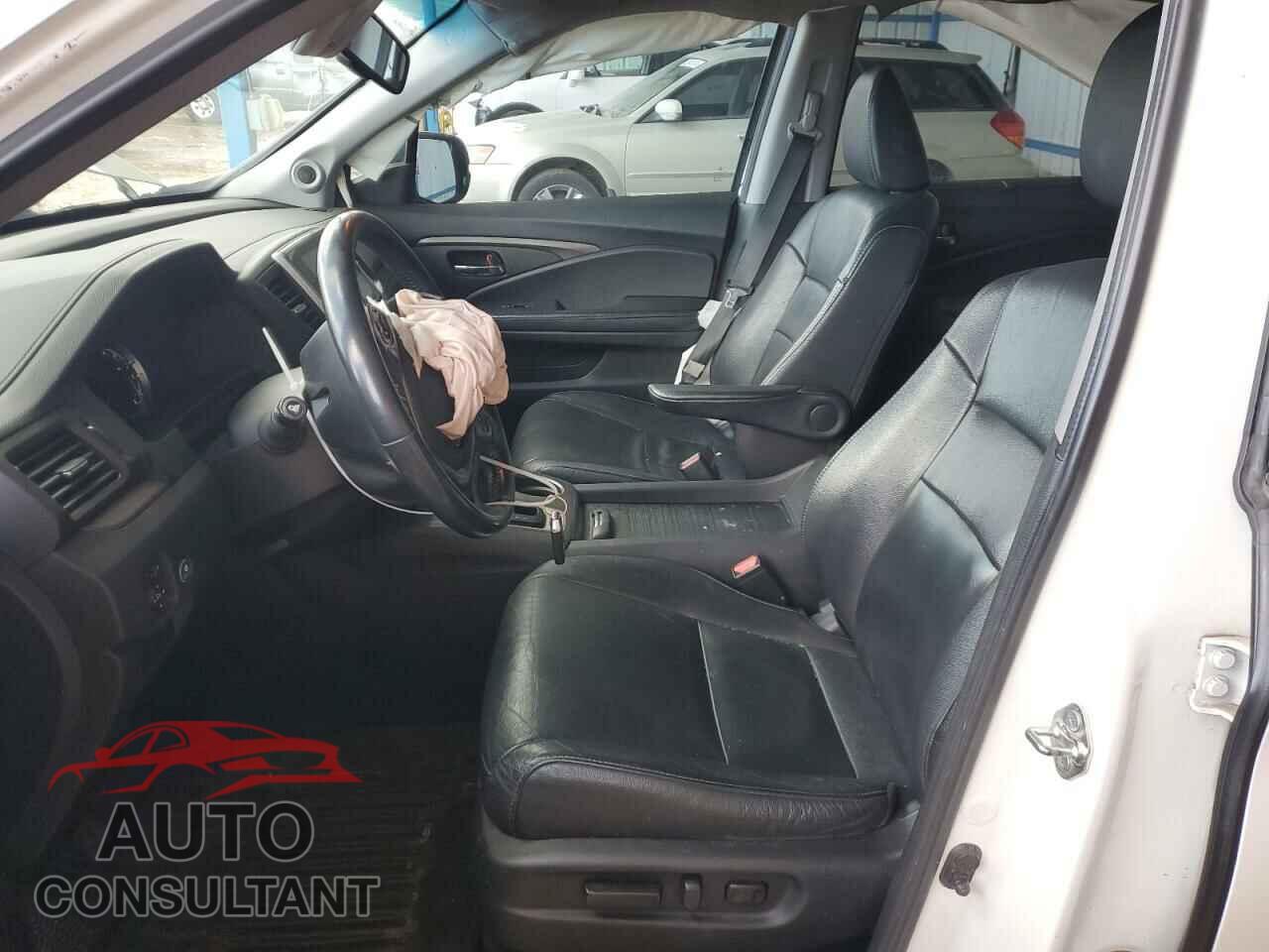 HONDA PILOT 2017 - 5FNYF6H85HB066359