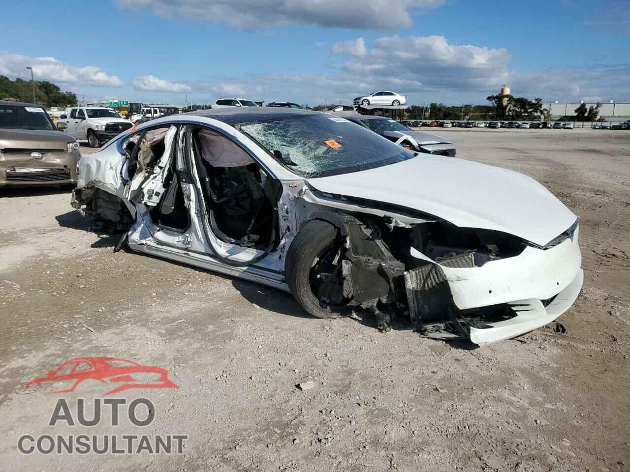 TESLA MODEL S 2017 - 5YJSA1E25HF192499