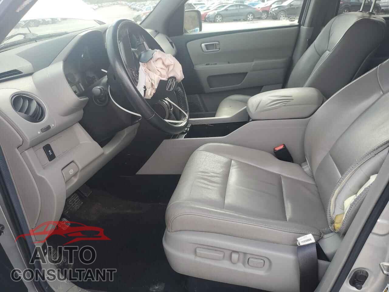 HONDA PILOT 2012 - 5FNYF4H58CB075768