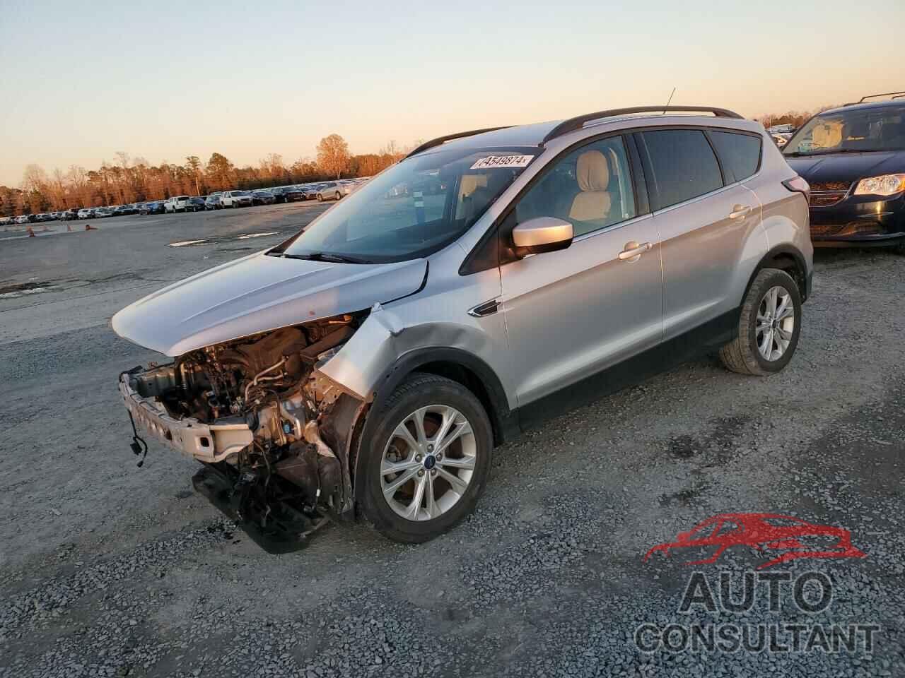 FORD ESCAPE 2018 - 1FMCU0GD8JUD54431