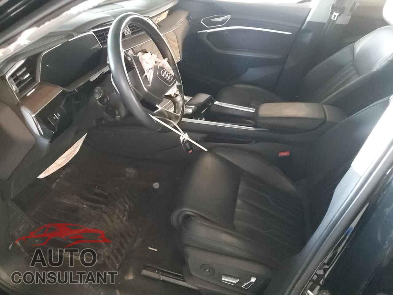 AUDI E-TRON 2019 - WA1VAAGE5KB016514