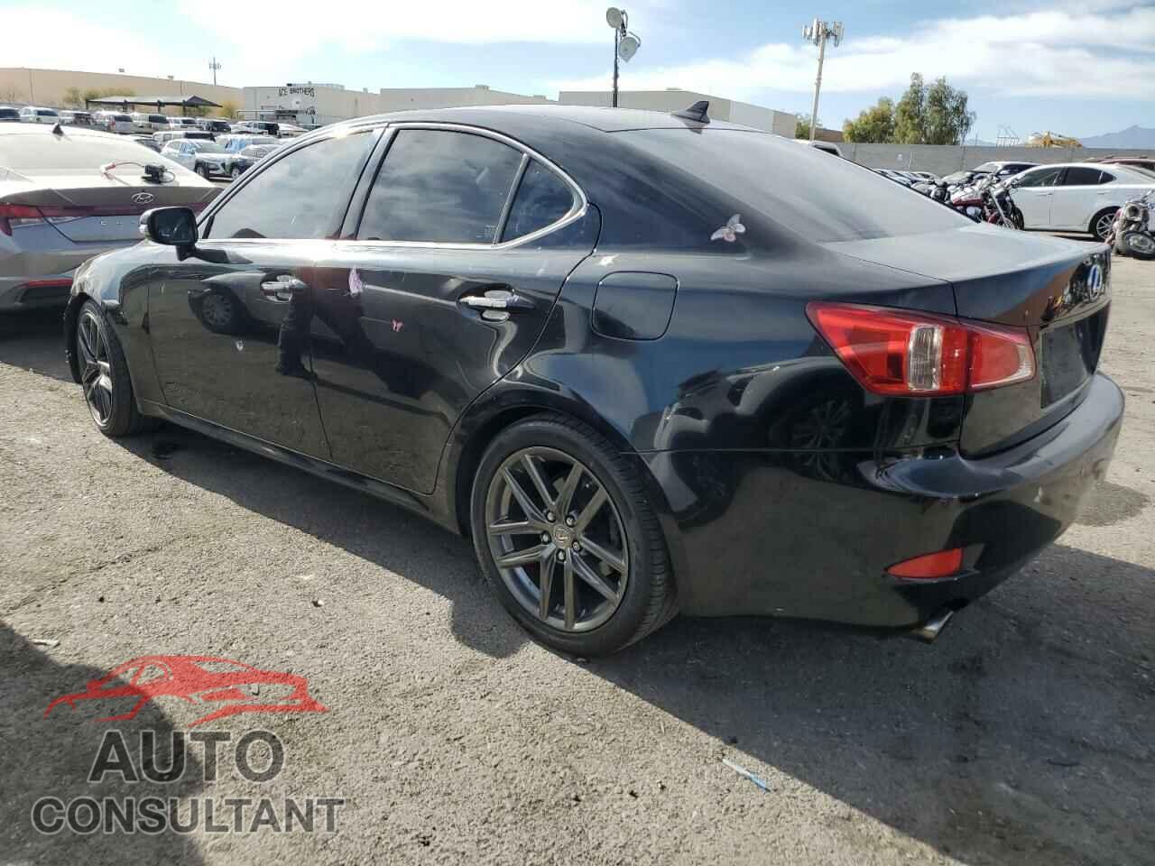 LEXUS IS 2011 - JTHBF5C23B5156183