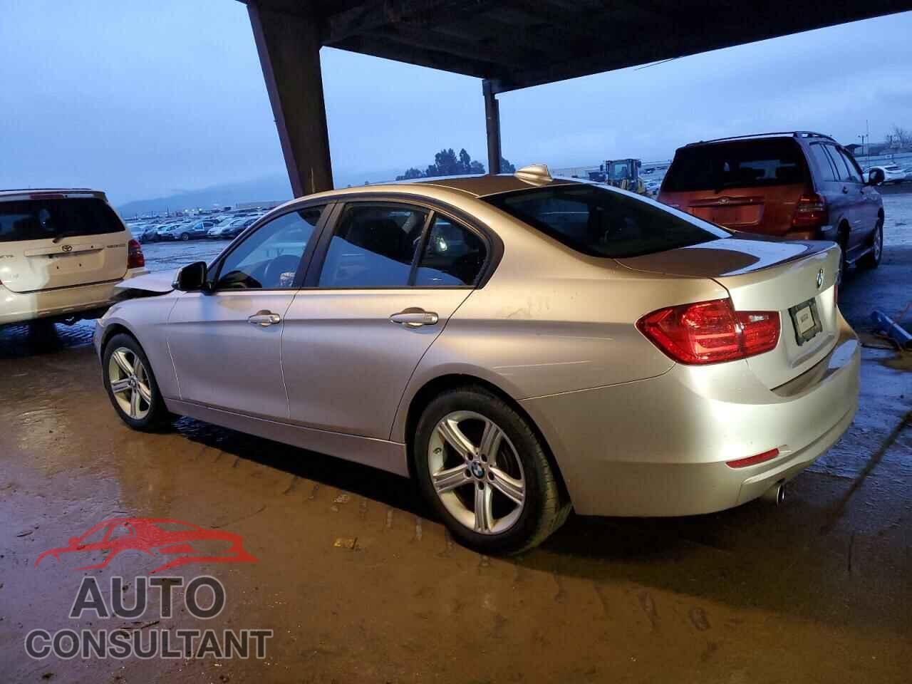 BMW 3 SERIES 2014 - WBA3B1C57EK135618