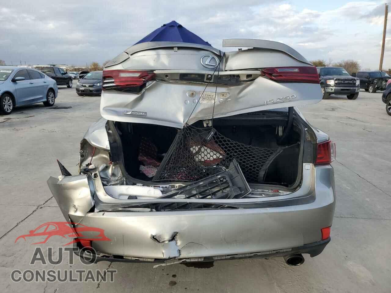 LEXUS IS 2015 - JTHBF1D29F5063956