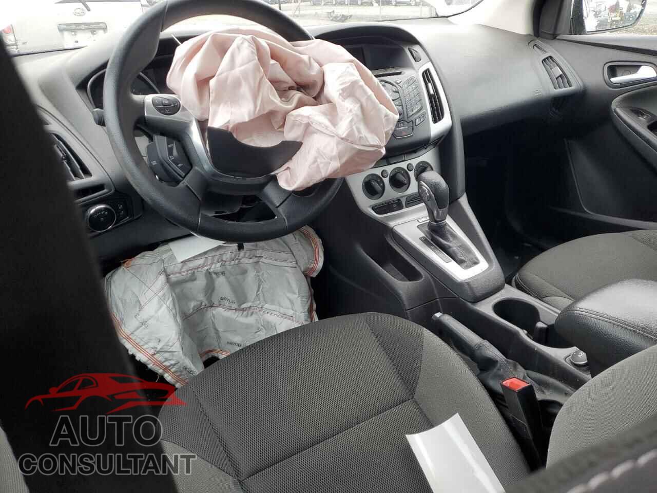 FORD FOCUS 2014 - 1FADP3K28EL391973