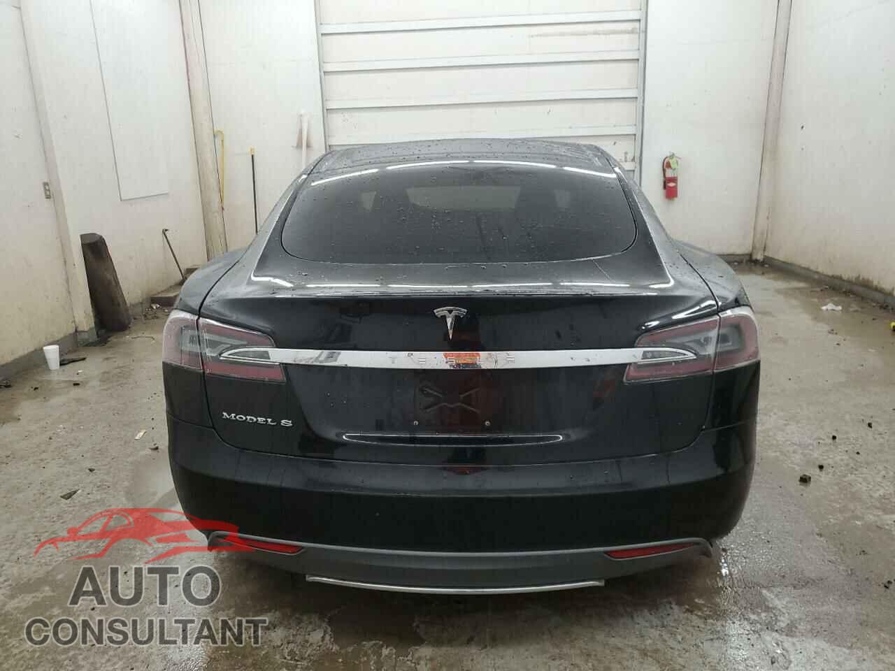 TESLA MODEL S 2013 - 5YJSA1AG7DFP09636