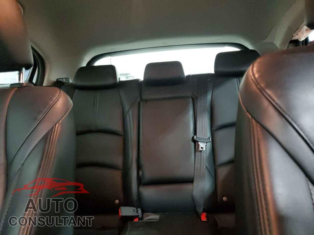 MAZDA 3 2017 - 3MZBN1L76HM138575