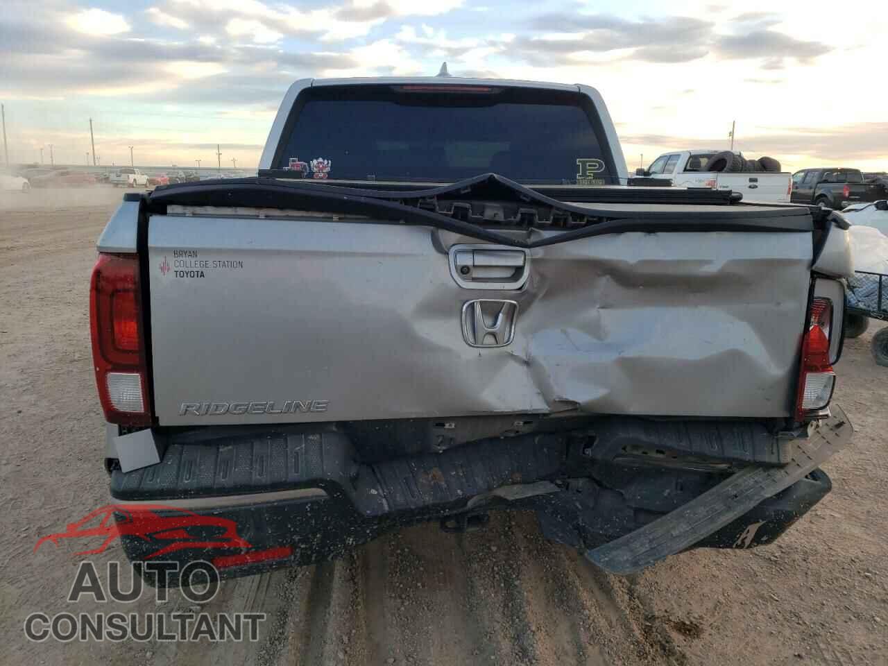 HONDA RIDGELINE 2017 - 5FPYK2F69HB009420